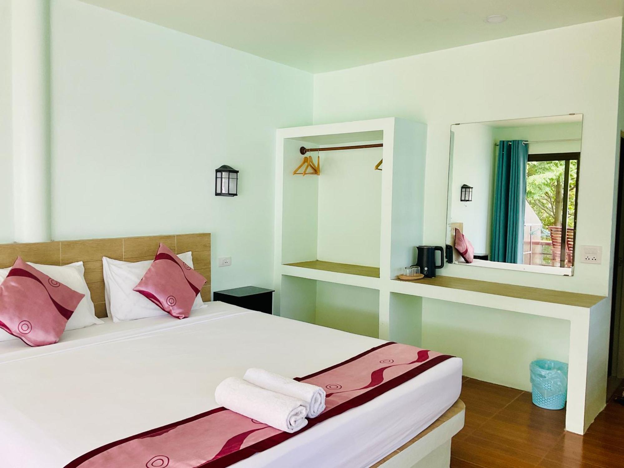 Ocean View Resort Koh Tao Exterior photo